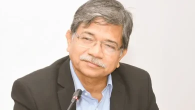 DPA Chairman Sushil Kumar Singh and dignitaries signing the e-methanol agreement.