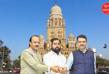 મહાયુતિના નેતાઓ અને મેયર પદના ઉમેદવારો ફોર્મ ભરતી વખતની તસવીર.