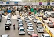 રાજકોટ-અમદાવાદ હાઇ-વે પર માલિયાસણ ટોલ પ્લાઝાના વિરોધમાં પ્રદર્શન અને હાઇવે ટ્રાફિકના દ્રશ્યો.