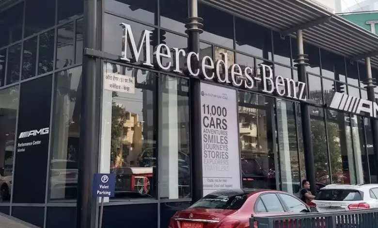 સુરત, અમદાવાદના મર્સિડીઝ કારના ડીલરોએ જૂની કારો નવા મોડલના નામે પધરાવી દીધી