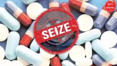 દિલ્હી પોલીસ દ્વારા જપ્ત કરવામાં આવેલો અલ્પ્રાઝોલમ ગોળીઓનો જથ્થો અને ઝડપાયેલા આરોપીઓ.