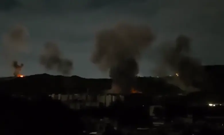 વેનેઝુએલાની રાજધાની કારાકાસમાં એકસાથે સાત પ્રચંડ વિસ્ફોટો, અમેરિકાએ હુમલો કર્યાની આશંકા