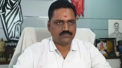 સુરતમાં ભાજપના પાટીદાર નેતાએ ગ્રાહકને વાળ પકડીને ફટકારીને ગાળો આપ્યાની પોલીસ ફરિયાદ