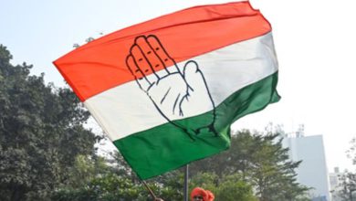 કોંગ્રેસ અંબરનાથના ૧૨ નગરસેવકનું સભ્યપદ રદ કરવા માટે કાયદાકીય કાર્યવાહી કરશે.