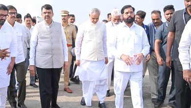 Maharashtra Legislative Assembly and a vacant ministerial chair representing a political vacuum.