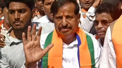 Let's just say that even the state's Forest Minister Ganesh Naik had a hard time finding a polling station...