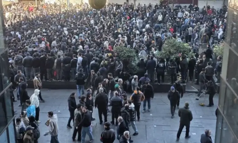 ઈરાનમાં મોંઘવારી અને આર્થિક સંકટ સામે જનતાનો આક્રોશ, સત્તા પરિવર્તનની માંગ