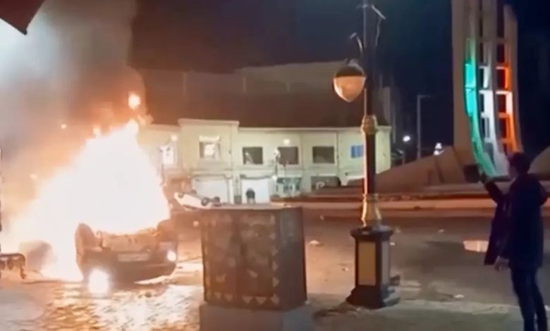 ઈરાનમાં હત્યાકાંડ: ખામેની સરકારે પ્રદર્શનકારીઓ પર કરાવ્યો ગોળીબાર, 200થી વધુના મોત