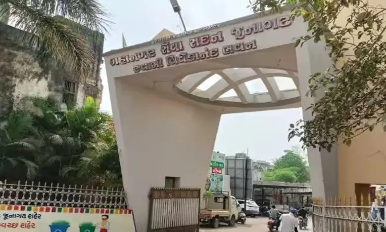 માંગરોળ નગરપાલિકાની ભાજપ પેનલ સંકટમાં, કૉંગ્રેસની અવિશ્વાસની દરખાસ્ત