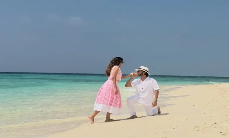 માલદીવના દરિયા કિનારે મંગેતર ધ્રુવિન શાહ સાથે કિંજલ દવેની વાઈરલ તસવીરો