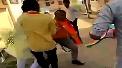 લાતુર ચૂંટણી પ્રચાર દરમિયાન રાજકીય સંઘર્ષની તસવીર