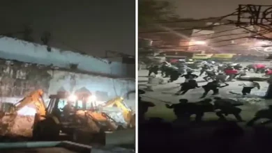 anti encroachment drive near a mosque in Delhi Ramlila Maidan area