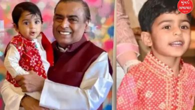 મુકેશ અંબાણી અને પૌત્ર પૃથ્વી અંબાણી એક કાર્યક્રમમાં સાથે.