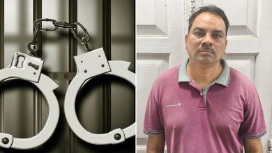 ફાયરિંગ કરી વેપારીના 47 લાખના દાગીના લૂંટ્યા: મુખ્ય આરોપીની વર્ષ બાદ ધરપકડ 35 ગુનામાં સામેલ આરોપી પાસેથી પિસ્તોલ, કારતૂસ, રોકડ જપ્ત