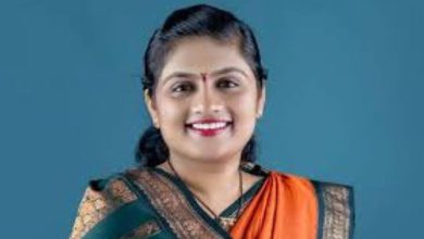 વીડિયોનું ભૂત ધૂણ્યું: સીએમ ફડણવીસ અને તેમના પત્ની પર ટિપ્પણી કરનાર ઉમેદવારનું પત્તું કપાયું!