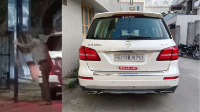 No Parking sign removed to park Mercedes, are the rules only for common people?