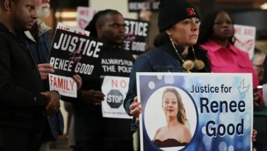 USA ICE shot renee nicole good Protests clashes in Minneapolis Minnesota