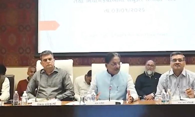 Plan 125 percent of works in district planning, not 100 percent, so that development does not stop: Government orders DDO