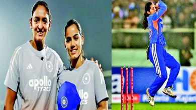 In the very first series of her career, she made her idols Harmanpreet and Smriti her fans.