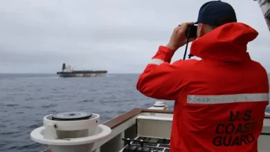 અમેરિકા રશિયા વચ્ચે ઘર્ષણના એંધાણ: US નેવીએ રશિયન ઓઈલ ટેન્કરને પકડ્યું