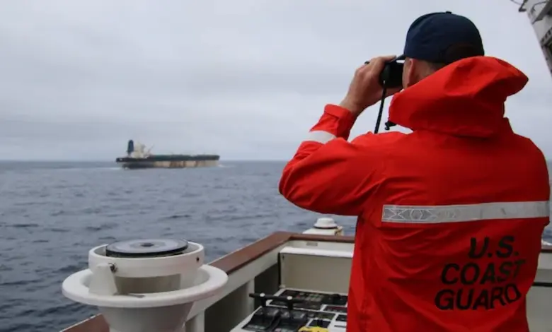 અમેરિકા રશિયા વચ્ચે ઘર્ષણના એંધાણ: US નેવીએ રશિયન ઓઈલ ટેન્કરને પકડ્યું