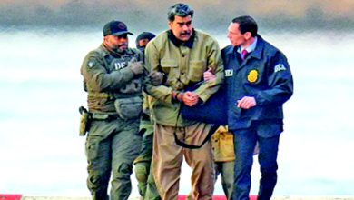 વેનેઝુએલાનું પતન: અરે, આ તો જૂની સ્ક્રિપ્ટ છે! વેનેઝુએલાના પ્રમુખ નિકોલસ માદુરા પર સાચા - ખોટા આરોપો લગાવીને તેને હાથકડી પહેરાવીને અમેરિકા ઊંચકી લાવ્યા....