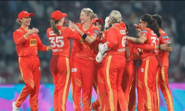 ગુજરાત જાયન્સની વિક્રમો સાથે જીત, સૉફી ડિવાઈને પોતાના જ રેકોર્ડ્સની બરાબરી કરી દિલ્હીની નંદની શર્માનો હૅટ-ટ્રિક પર્ફોર્મન્સ એળે ગયો