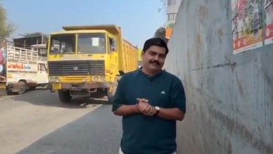 'મોદીજી, તમે મોકલેલી ગ્રાન્ટ અહીં તમારા નામે તરી ખાતા આખલા ચરી જાય છે'