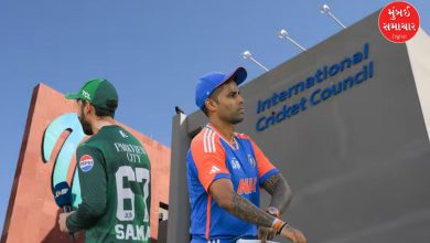 ICC, PCB અને બાંગ્લાદેશ ક્રિકેટ બોર્ડના અધિકારીઓ વચ્ચેની બેઠક અને ક્રિકેટ સ્ટેડિયમનું પ્રતીકાત્મક ચિત્ર.