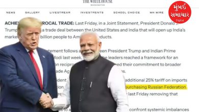 ભારતની રાજદ્વારી જીત! યુએસએ વેપાર કરારમાં ફેરફાર કર્યા, ખેડૂતોના હિત સચવાયા નવી દિલ્હી: ગત અઠવાડિયે ભારત અને યુએસ વચ્ચે એક વેપાર કરાર થયો હોવાની જાહેરાત કરવામાં આવી હતી, ભાજપ અને તેના સાથી પક્ષોએ આ કરારને “ઐતિહસિ” ગણાવ્યો હતો. ભારત સરકારે જણાવ્યું હતું કે કરારમાં ભારતના ખેડૂતોના હિતોનું ધ્યાન રાખવામાં આવ્યું છે. કેટલાક મુદ્દે બંને પક્ષો વચ્ચે સહમતી સધાઈ શકી ન હતી, જેના માટે હાલ વાટાઘાટો ચાલી રહી છે. એવામાં અહેવાલ છે કે ભારતીય અધિકારીઓએ મહત્વની સફળતા મેળવી છે.