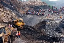 કોલસાની ખાણ દુર્ઘટના અને બચાવ કામગીરી દર્શાવતી પ્રતિકાત્મક તસવીર.