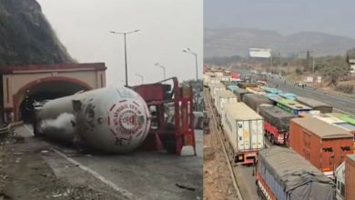 Mumbai-Pune Expressway gas tanker overturned