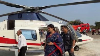 પંકજા મુંડેના હેલિકોપ્ટરમાં પણ ખામી સર્જાઈ, પાયલોટે લીધો આવો નિર્ણય