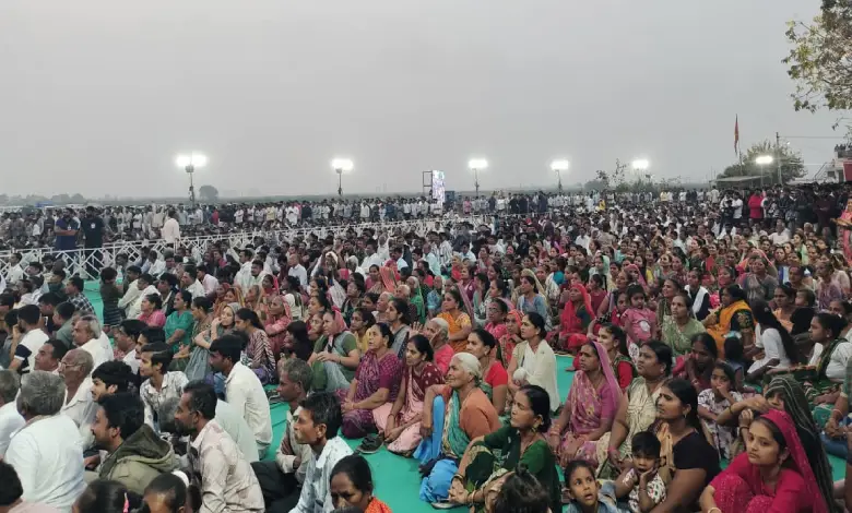 ભાવનગરમાં કોળી સમાજની ન્યાય સભા યોજાઈ, બે PI અને એક DYSPને સસ્પેન્ડ કરવા માગ…