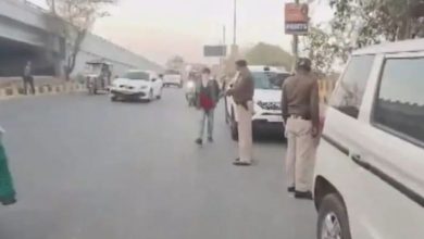 delhi peeragarhi flyover car 3 bodies found
