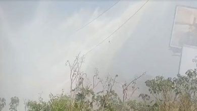 Massive water gushing from a burst pipeline on Mahim Causeway causing road flooding.