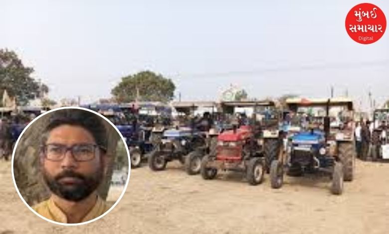 Hundreds of tractors with saffron and green flags during a farmers' rally in Morbi led by Jignesh Mevani